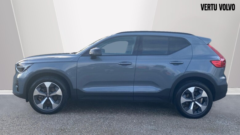 Volvo XC40 2.0 B4P Ultimate Dark 5dr Auto Petrol Estate